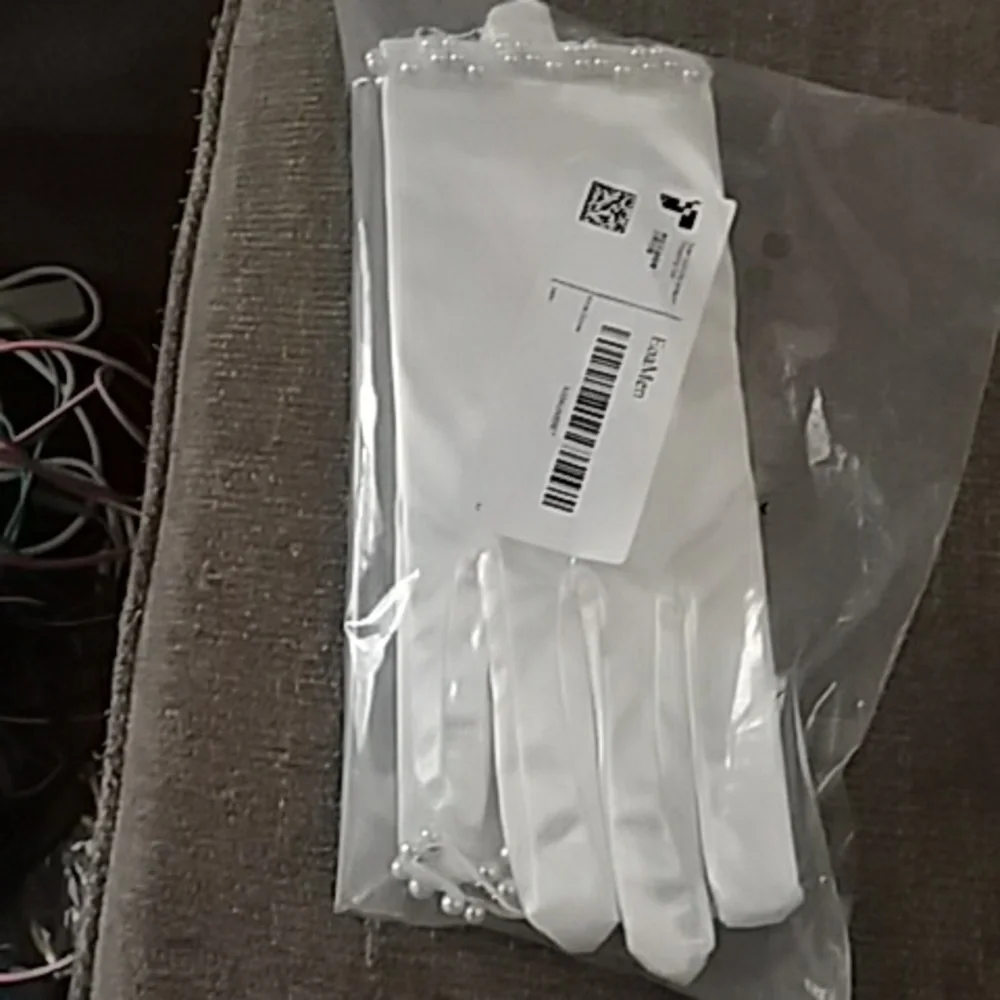 White Satin Pearl-Trim Party Gloves - Classic Formal Accessory